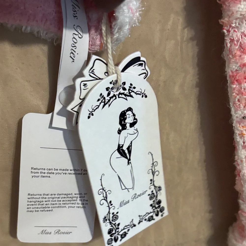 Elegant Pink Tweed Women's Blazer - Picture 5 of 5